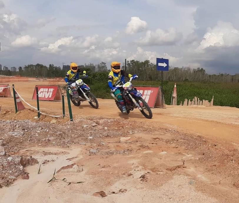 Dirt Track