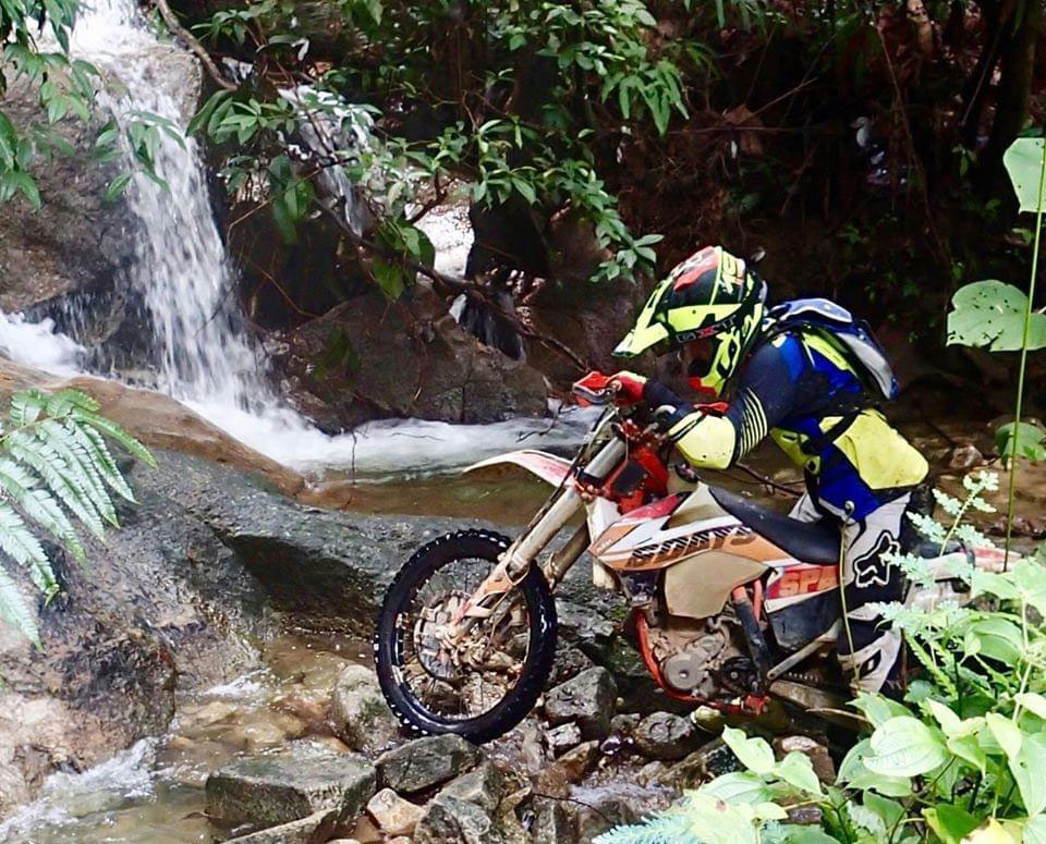 Arianna Falls Trail